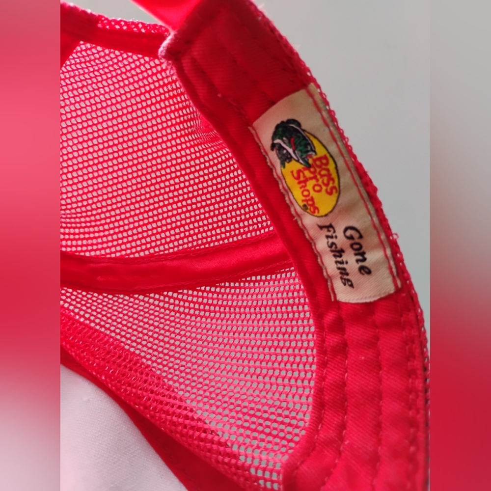 Red Cap ❤️ - Picture 5 of 10